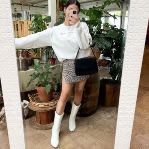 NEW FLAWED AND WORTHY GRAPHIC PULLOVER SWEATER SIZE LARGE